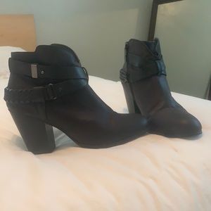 Xoxo size 9.5 Booties